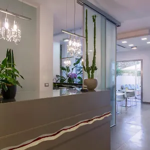The One - Designed For Adults - Pet Lovers Hotel